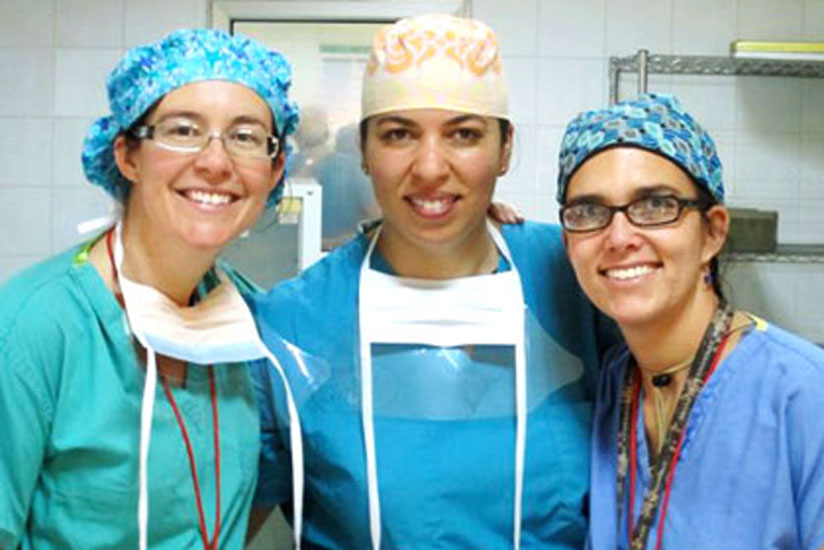 Blair (C) and Star (R) carried out a fistula surgery that our writer observed. Left is Dr Nicole. Courtesy.