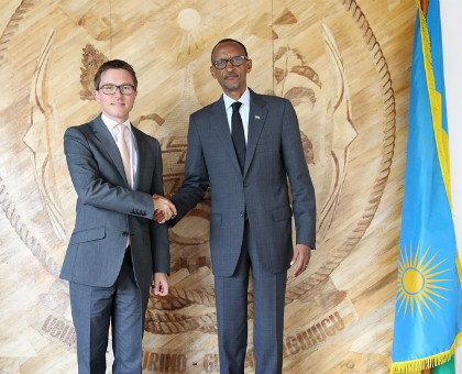 President Kagame welcomes William John Gelling, High Commissioneru2013Designate of the United Kingdom to Rwanda, at Village Urugwiro yesterday. (Courtesy)