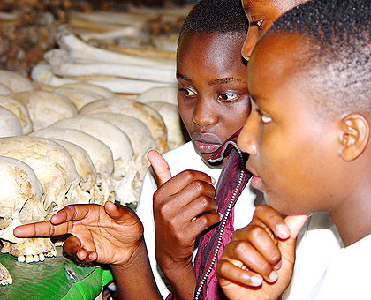 School children view remains of victims at Kigali Genocide Memorial Centre in Gisozi. (File)