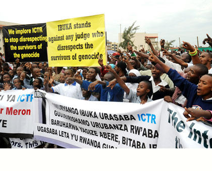 Rwandans protest acquittals of Genocide suspects by ICTR last year. J. Mbanda.
