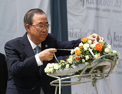 Ban Ki-moon lays a wreath of flowers at the Kigali Genocide memorial last week in honour of the 1994 Genocide victims. File.