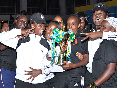 APR women volleyball club celebrate last year's league title after overpowering Rwanda Revenue Authority 3-2 at Amahoro indoor stadium. (File)