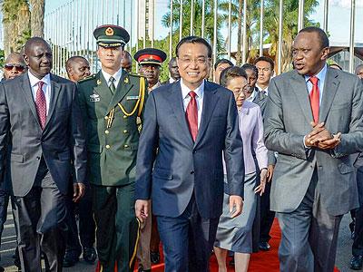 Premier Li with President Kenyatta in Nairobi. (Internet photo)