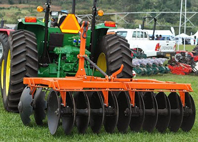 A tractor like the one above costs between Rwf41m and Rwf200m, according to local supplier, John Deere. Most farmers cannot afford equipment and other machines needed for agriculture mechanisation, but banks are not willing to lend to farmers saying the s