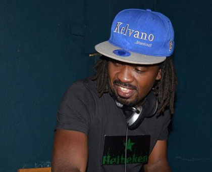 DJ Africano.
