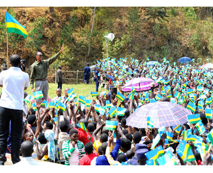 President Kagame arrives to jubilant scenes at Kanyanza ground in Ndiza, Muhanga District, yesterday. Village Urugwiro.