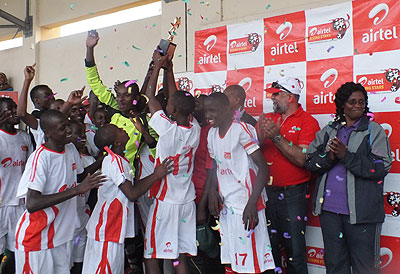Gatsibo players celebrate after lifting the trophy on Sunday. Courtesy