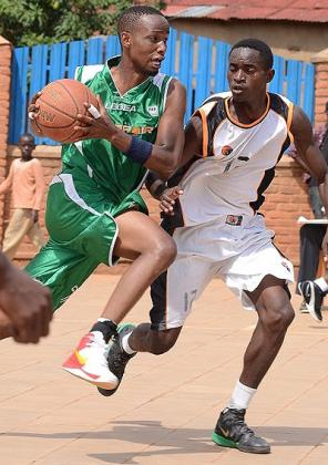 Espoir's forward Lionel Hakizimana, seen here with the ball against APR in a previous game, led his team to a 109-92 win over Rusizi on Sunday. File