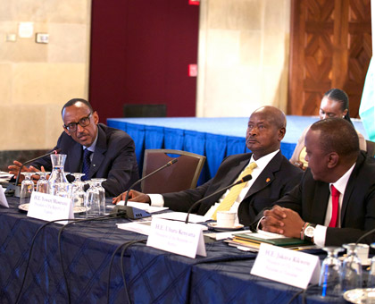Kagame speaks at the meeting between the US Chamber of Commerce and East African Community leaders in Washington, D.C yesterday. Looking on are his counterparts Yoweri Museveni of Uganda (centre) and Uhuru Kenyatta of Kenya. (Village Urugwiro)