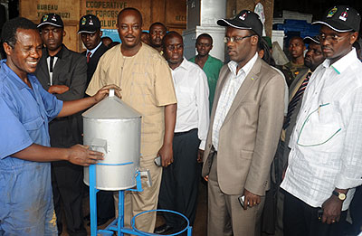 Officials visit aworkshop in Gakinjiro, Kigali, during a Hanga Umurimo campaign in 2012. File.