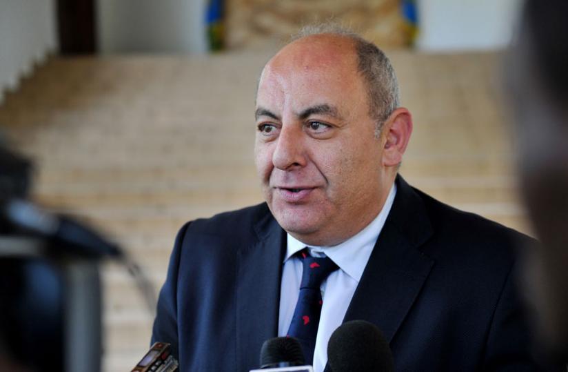 Amb. Khaled Adbel-Salam, speaks to the media after bidding farewell to President Kagame yesterday. Courtesy.rn