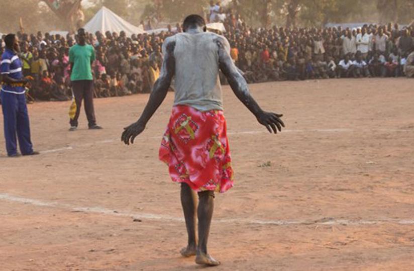 Cultural dances go on in camps even amidst air raids. (Internet photo)