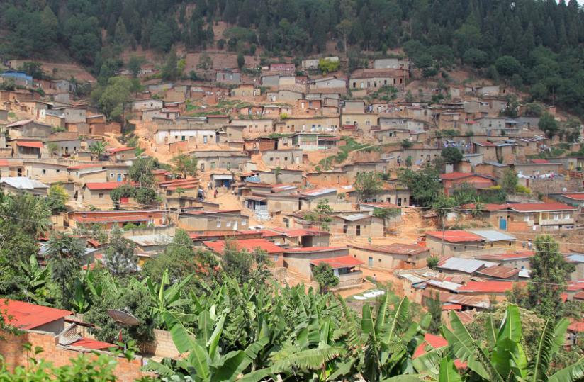 The dwellers of this neighbourhood in Kimisagara on the slopes of Mount Kigali are among those living in  high risk zones. Most of the rain waters that flood Nyabugogo during heavy down pour come from this part of Nyarugenge District. (John Mbanda)