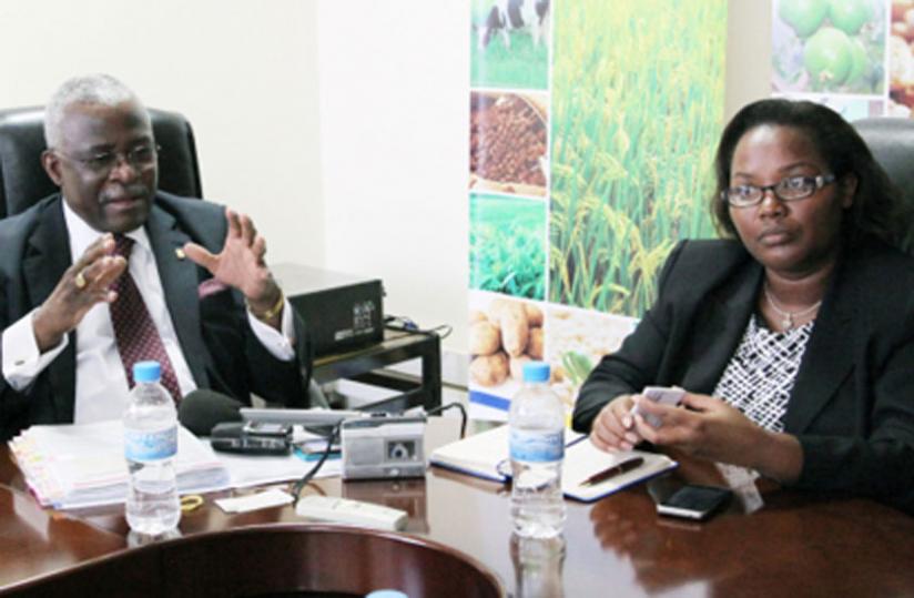 Nwanze (left) and Mukehsimana during the meeting yesterday. (John Mbanda)