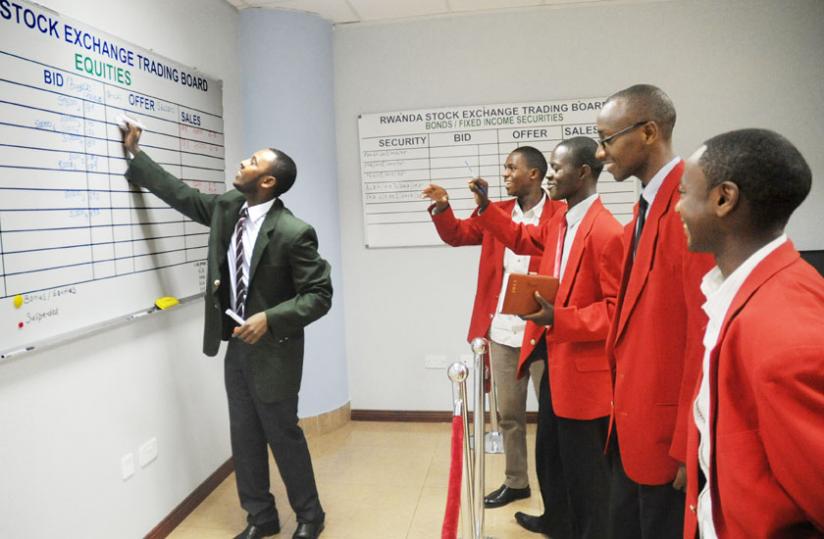 Dealers at the bourseu00e2u20acu2122s primary market. Government will issue its third Treasury bond in December. (File photo)