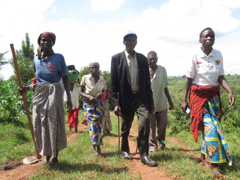 Some of the Abadacogora coop members, who include both HIV-positive and negative people.  rn(Jean Pierre Bucyensenge)rn. 