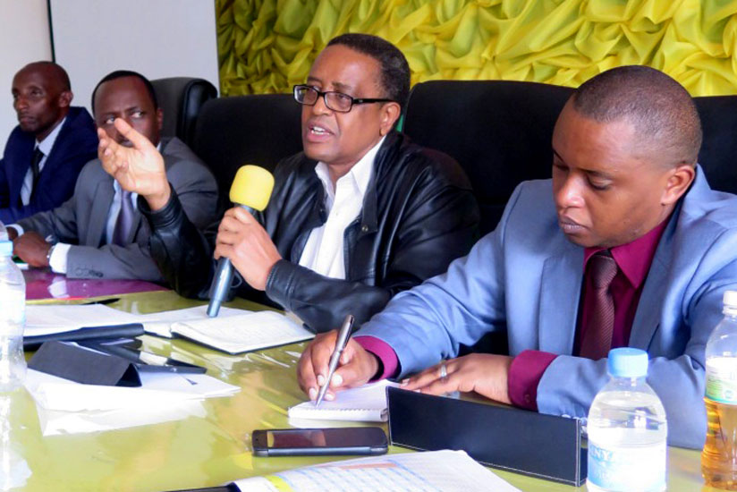 Education minister Prof.  Lwakabamba (with microphone) and Primary and Secondary Education state minister Olivier Rwamukwaya (R), at the meeting in Nyanza on Wednesday.  (Jean Pierre Bucyensenge)