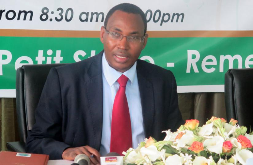 Kabera addresses journalists in Kigali yesterday. (Michel Nkurunziza)