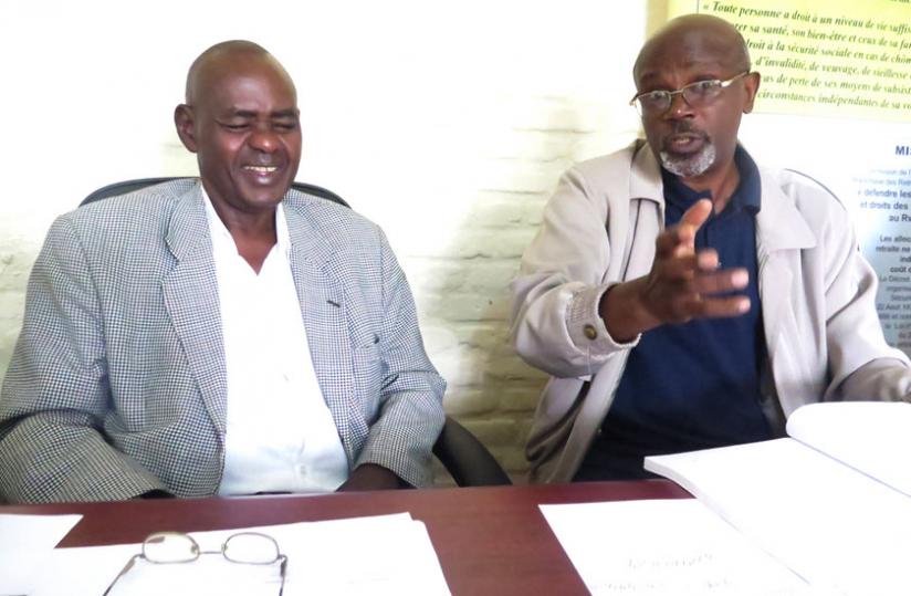 Munyuzangabo (left) with Karambizi during the media briefing in Kigali yesterday. (Emmanuel Ntirenganya)