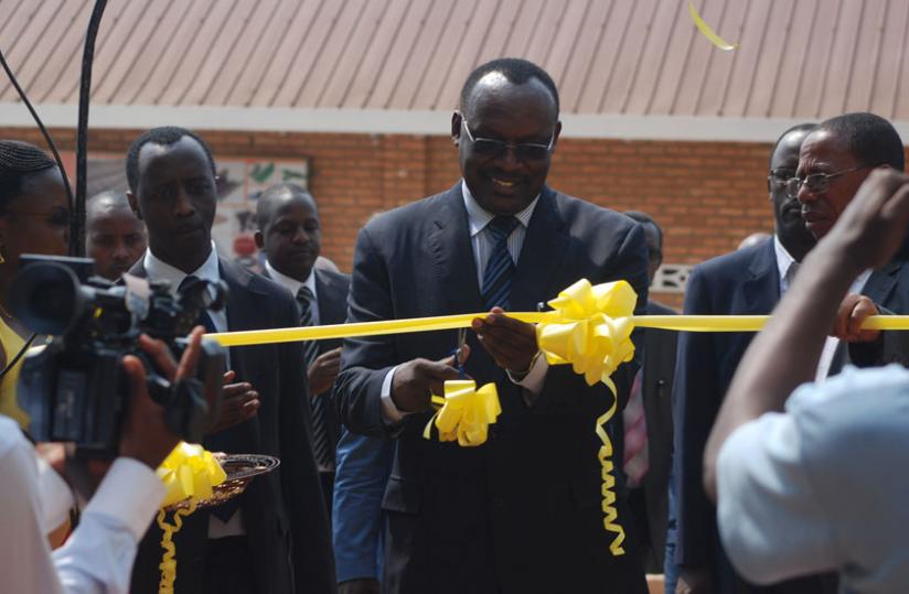 Kanimba launches Adarwa cooperative mall at Gisozi yesterday. (Michel Nkurunziza)