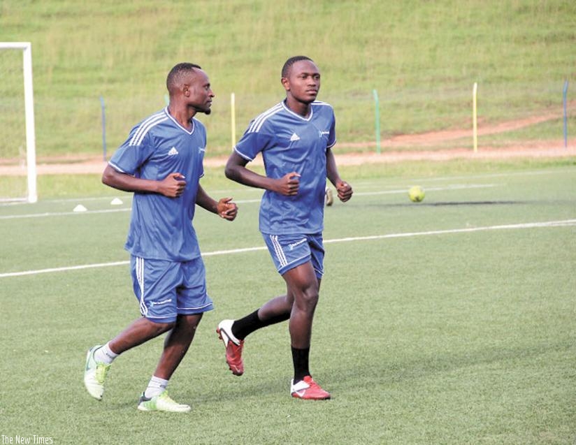 Rayon Sports midfielder Djihad Bizimana (R) has earned praise form APR coach Vincent Mashami. (File)