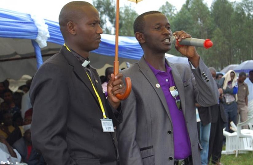 Dieudonne Munyanshoza (L) will headline the concert.