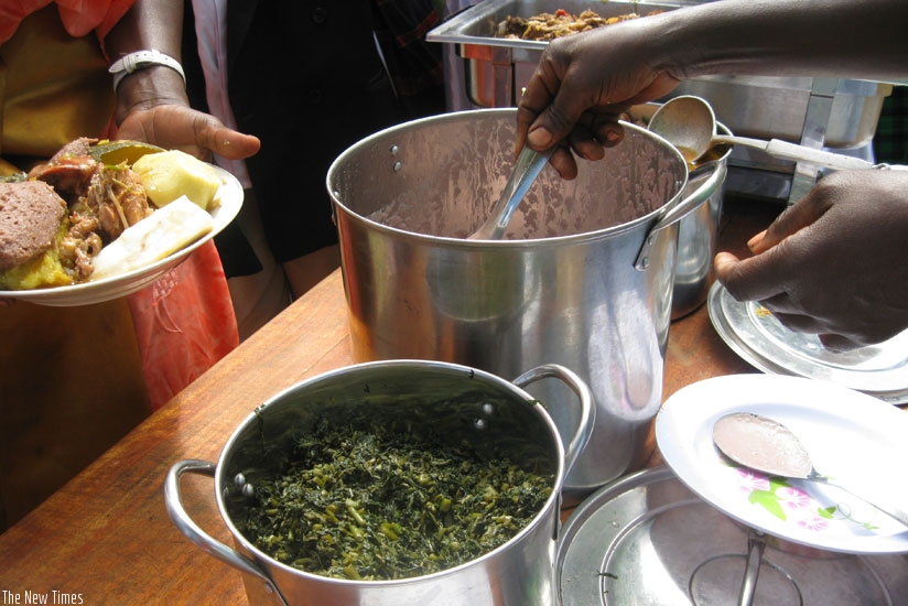 Every meal should be served with vegetables and fruits. 