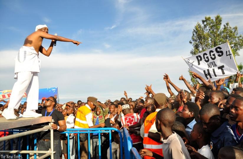 Eric Senderi performs in one of the Primus Guma Guma Superstar 5 road shows in the past. (File)