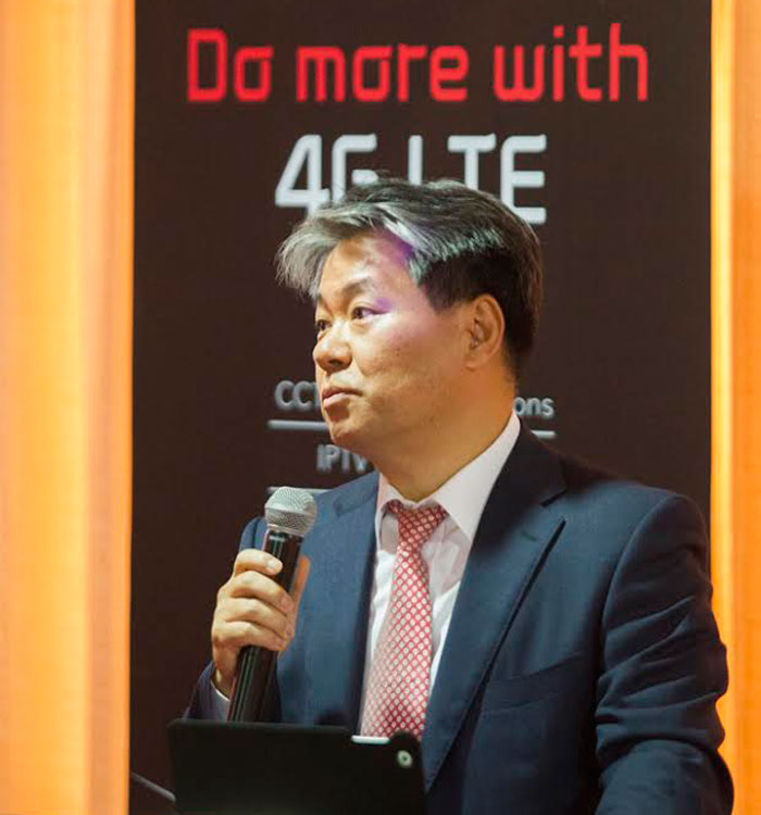 ORN CEO, Patrick Yoon, talks to guests about value-added services on 4G LTE on Tuesday at the Hotel Villa Portofino in Kigali yesterday.