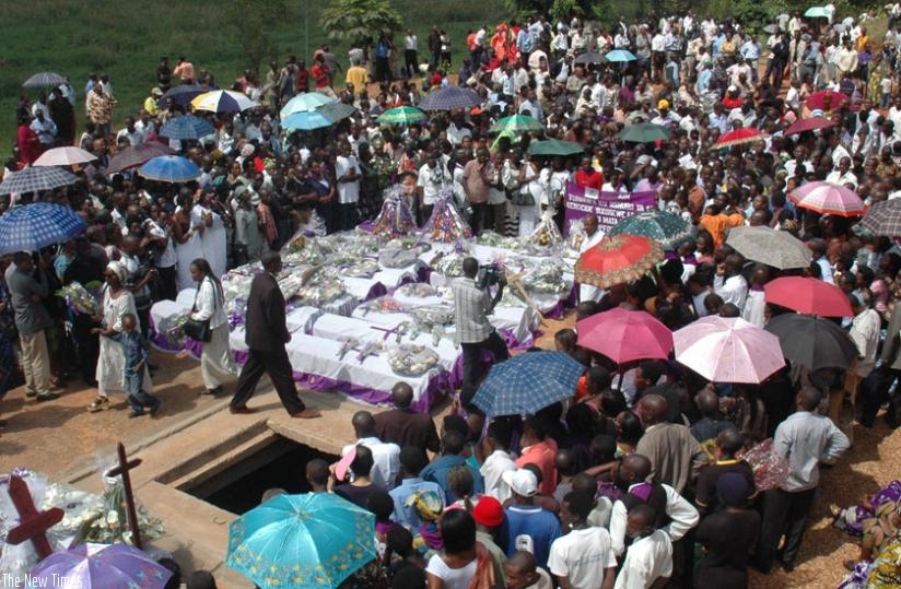 Genocide victims being given a descent burrial during a past commemoration. (T. Kisambira)