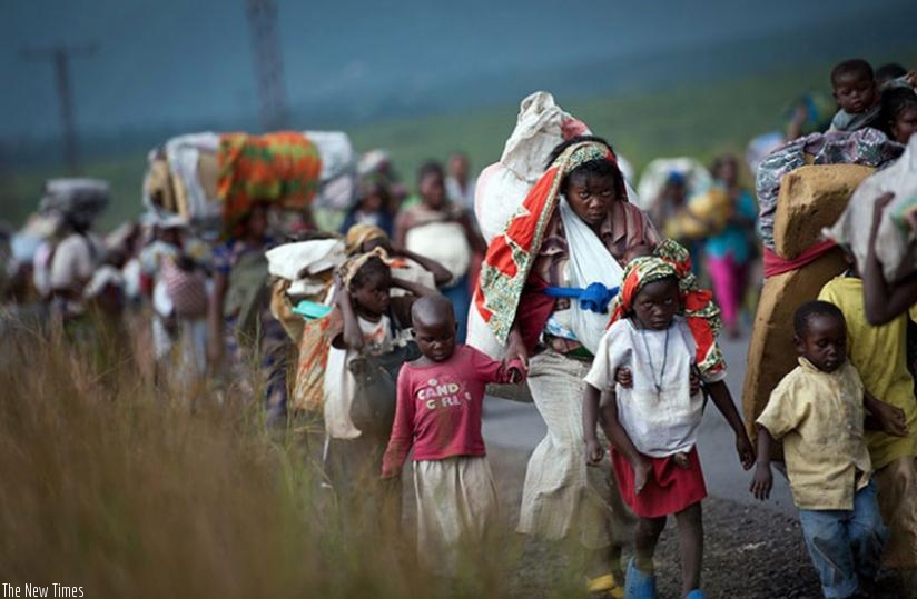 Congolese flee their homes in the past. FDLR is one of a myriad of militia groups that continue to prey on Congolese civilians, repeatedly driving thousands out of their homes. (Net photo)