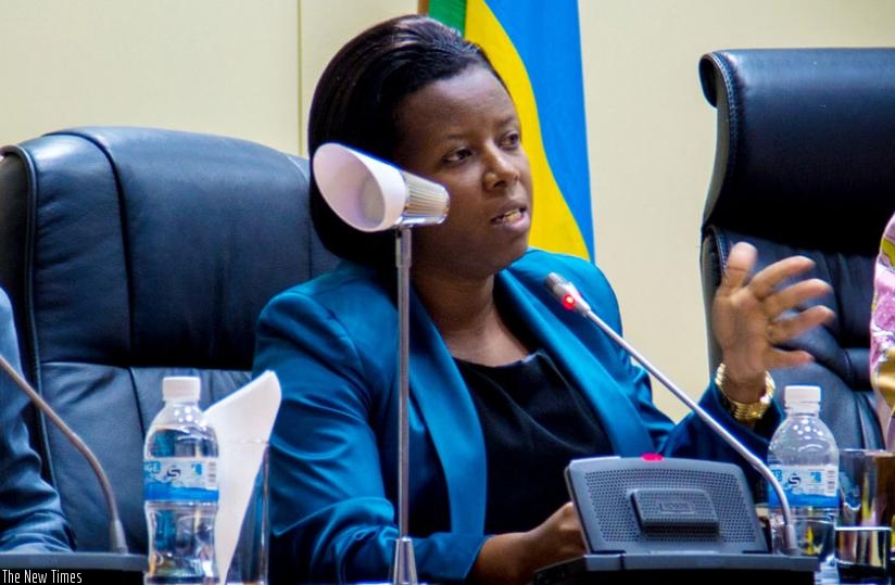 Kamayirese explains to Parliament the need to adopt a policy on waste management. (Doreen Umutesi)