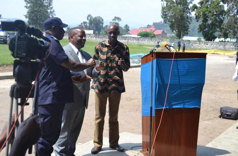 (L-R): IGP Emmanuel K Gasana, Northern Province governor Aime Bosenibamwe and Local Government minister Francis Kaboneka at the launch of the Police Week 2015. (Courtesy)