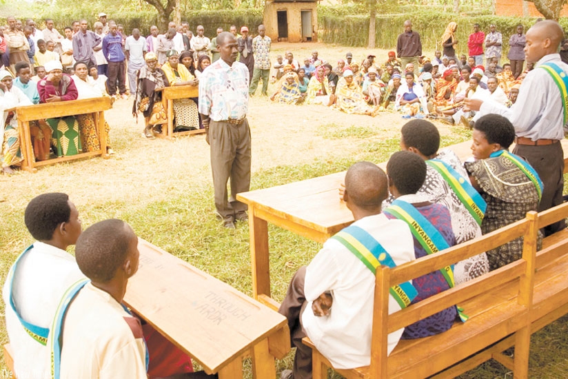 A Genocide suspect before a panel of Gacaca Judges (Inyangamugayo). (File)