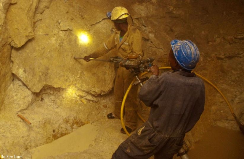 Miners at Gatumba Mines in Gikongoro District excavate for minerals. (File)