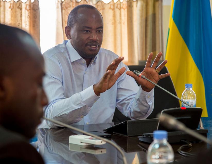 State Minister for TVET Albert Nsengiyumva reveals how the digital curriculum will roll out. (Doreen Umutesi)