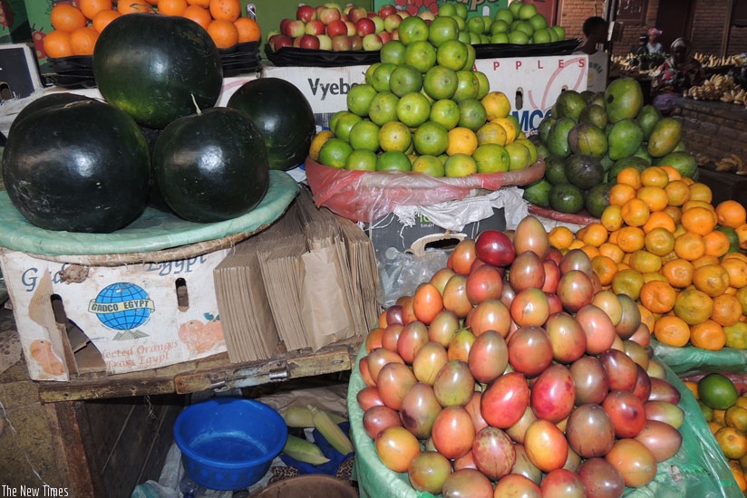 The price of mangoes and other fruits was stable over the past week. (Appolonia Uwanziga)
