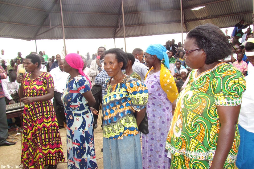 Murundi Sector women contribute during the debate on term limits. (All photos by S. Rwembeho)