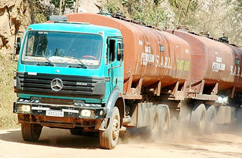 A Kigali-bound tanker on Gatuna road. A fuel truck to Dar will spend a week on average while it spends more time when it goes to Eldoret.  (File)