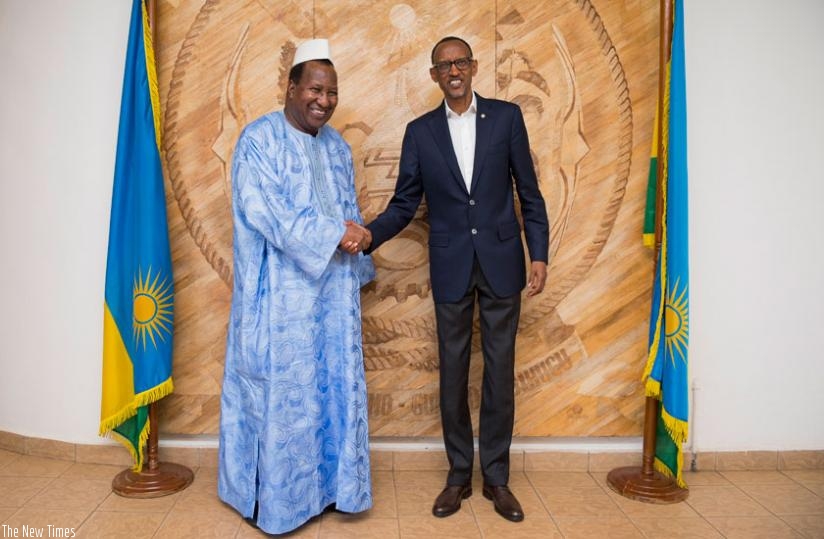 President Kagame meets with Alpha Oumar Konare, the former President of Mali and current African Union High Representative to South Sudan, in Kigali yesterday. (Village Urugwiro)