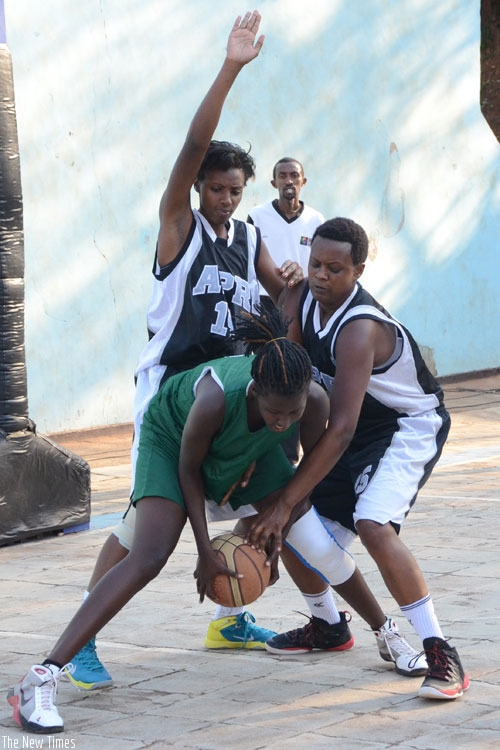 While APR men's basketball club have won three Zone V titles, their female counterparts (above) are seeking their first. (S. Ngendahimana)