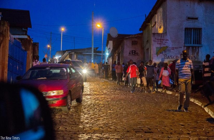 People move on one of the Biryogo streets in Nyamirambo, Kigali. (Doreen Umutesi)