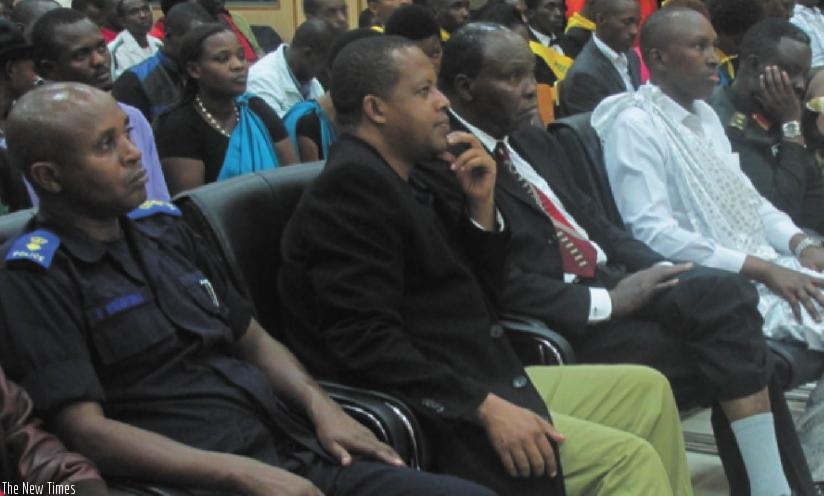 Officials including Gasana (2nd L), Rucagu (3rdL) and Eng. Emile Abayisenga, the principal of Musanze Polytechnic (in white tunic) at the launch of the Itorero for students. (Jean Fidele Ndungutse)