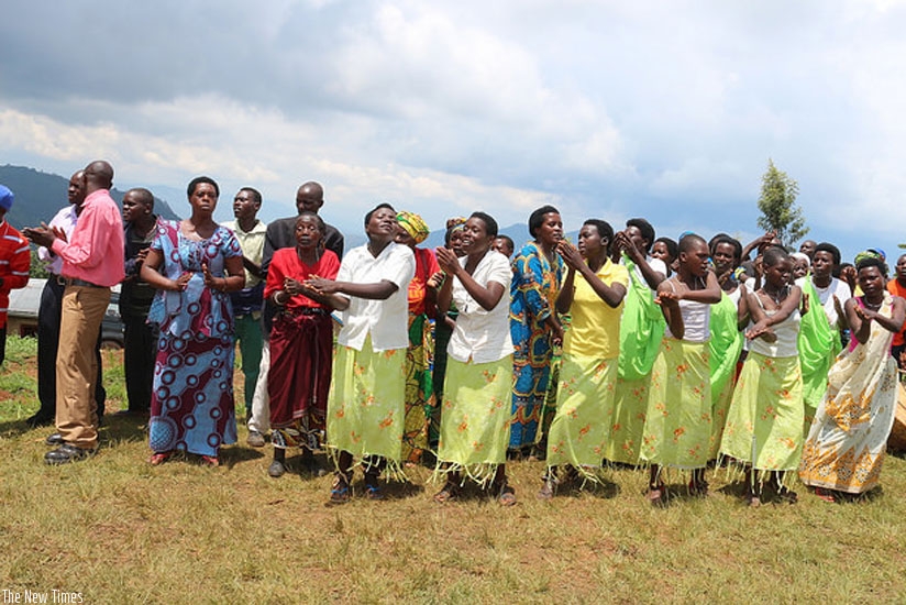 Muyebe1 green village residents welcome visitors in Muhanga District on Friday. (Michel Nkurunziza)