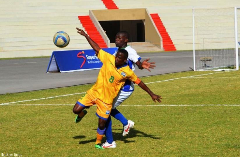 Amavubi captain Haruna Niyonzima, who plays for Tanzanian side Yanga, came up against familiar faces in the Tanzania team on Tuesday. (Courtesy)
