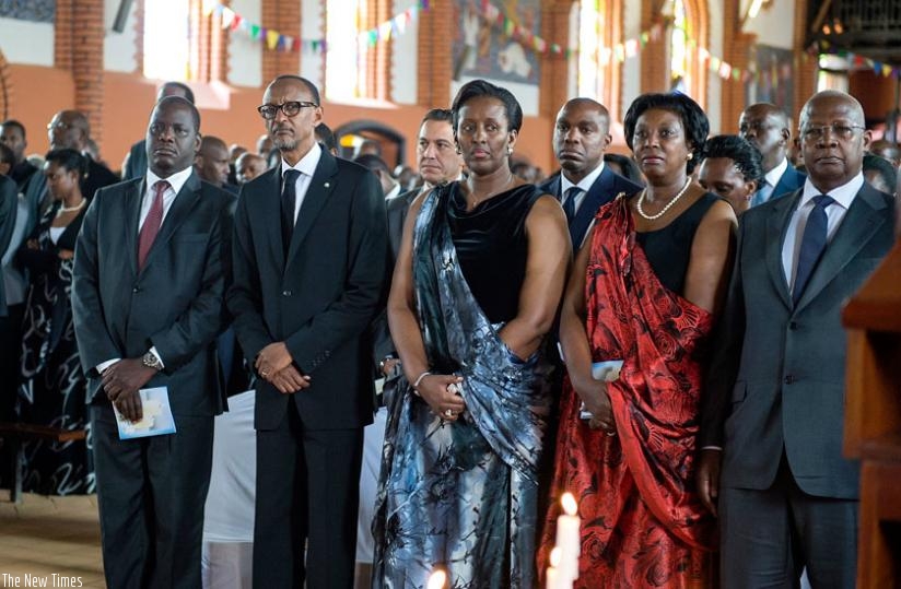 President Kagame and First Lady Jeannette Kagame are joined by the Speaker of the East African Legislative Assembly, Daniel Kidega (L), Uganda's Foreign Affairs minister Sam Kutesa (R) and his wife Edith Kutesa, and friends at the requiem mass in tribute to the Late Asteria Rutagambwa, the President's mother who passed on last Sunday. (Village Urugwiro)