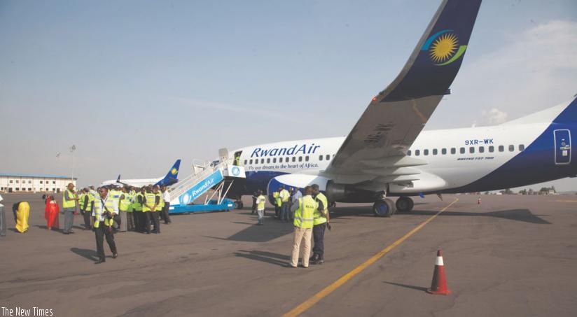 A RwandAir plane at the Kigali International Airport. RCAA has called on airlines to follow industry regulations. (File)