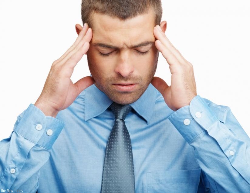 A man suffering a headache. (Net photo)