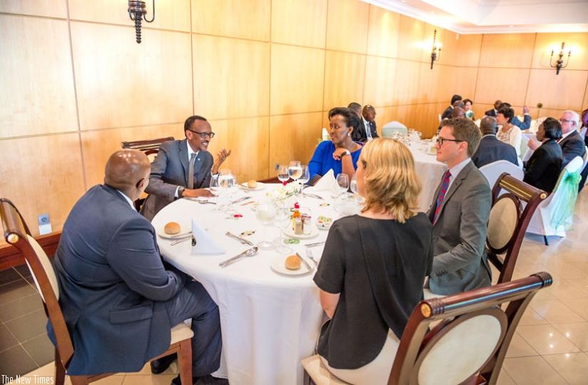 President Kagame and First Lady Jeannette Kagame along with the Dean of the Diplomatic Corps accredited to Rwanda, High Commissioner Richard Kabonero of Uganda (L), and British High Commissioner William Gelling and his wife Lucy at the luncheon at Village Urugwiro in Kacyiru yesterday. (Village Urugwiro)