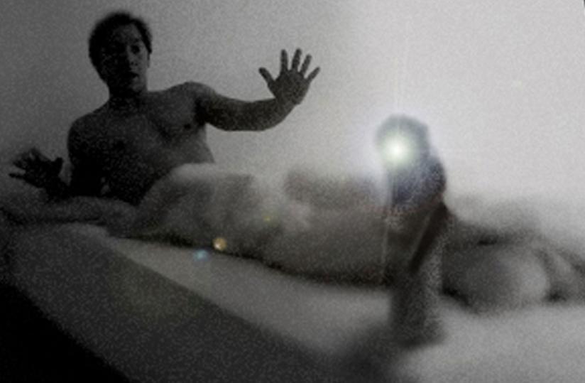 A person experiencing hallucinations during sleep. (Net photo)